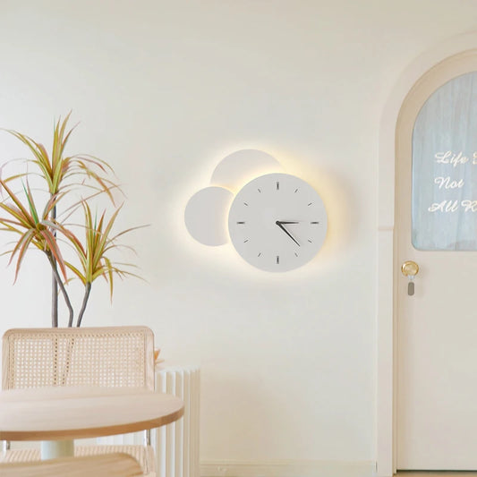 Horloge murale LED blanche