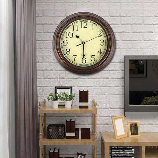 Petite horloge murale vintage