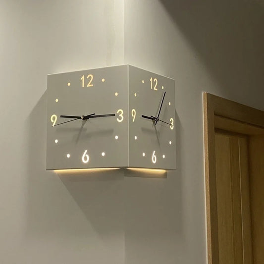 Horloge murale scandinave lumineuse