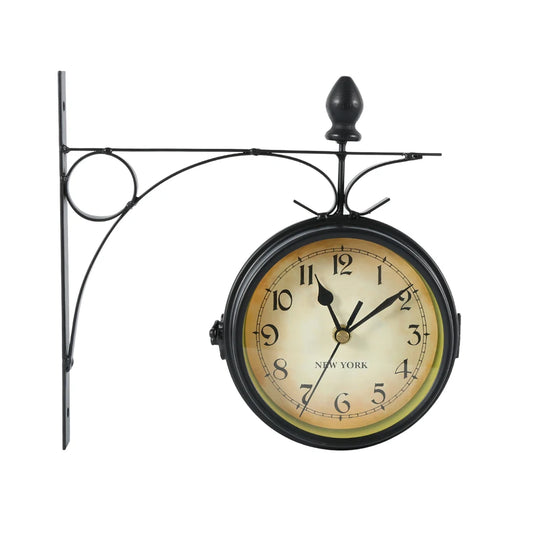 Horloge murale vintage rétro